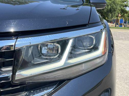 2020 Volkswagen Atlas Cross Sport 3.6L V6 SEL R-Line