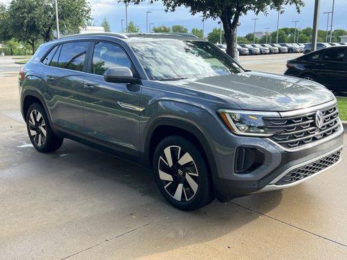 2024 Volkswagen Atlas Cross Sport 2.0T SE w/Technology 4MOTION