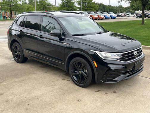 2023 Volkswagen Tiguan 2.0T SE R-Line Black