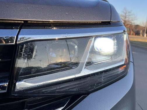 2023 Volkswagen Atlas 3.6L SE w/Technology