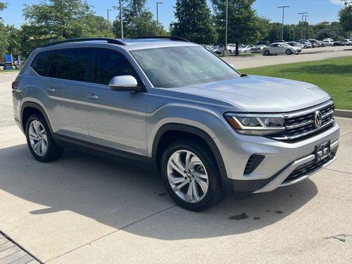 2022 Volkswagen Atlas 2.0T SE w/Technology