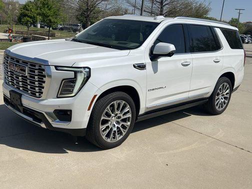 White Frost Tricoat 2025 GMC Yukon Denali