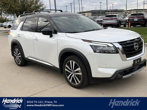 2025 Nissan Pathfinder Platinum 4WD