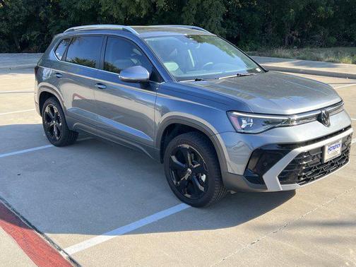 2025 Volkswagen Taos 1.5T SEL