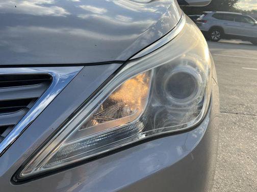 2012 Hyundai Azera Base