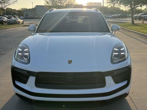 White 2024 Porsche Macan Macan