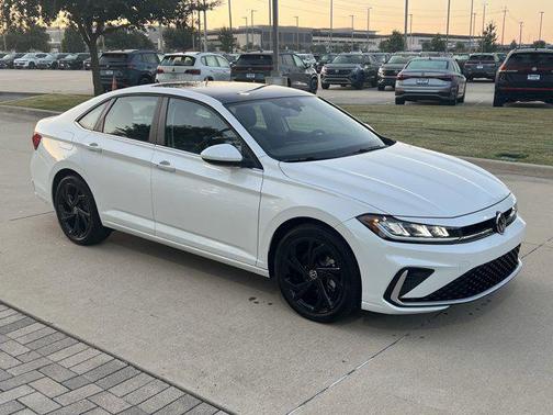 2025 Volkswagen Jetta 1.5T SE