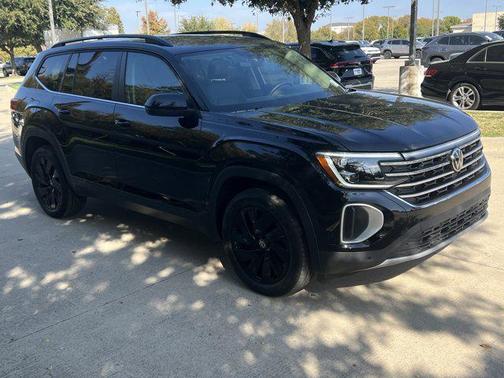 2025 Volkswagen Atlas 2.0T SE w/Technology 4MOTION