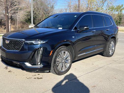2022 Cadillac XT6 Premium Luxury FWD