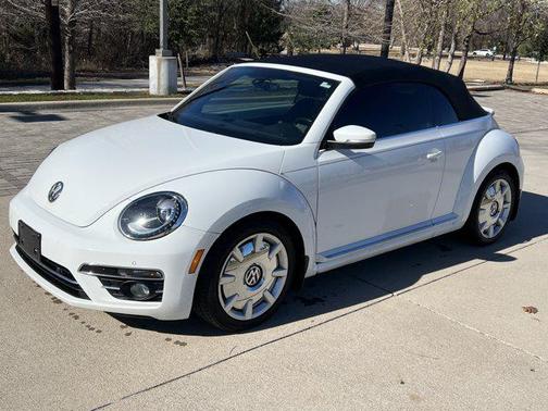 2019 Volkswagen Beetle 2.0T SE