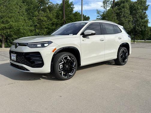 2026 Volkswagen Tiguan 2.0T SEL R-Line 4MOTION