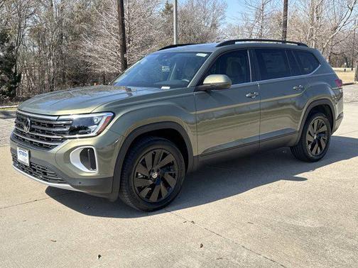 avocado green pearl 2026 Volkswagen Atlas 2.0T SE w/Technology