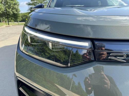 2026 Volkswagen Tiguan 2.0T SE R-Line Black 4MOTION