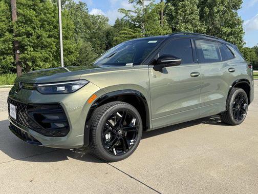 2026 Volkswagen Tiguan 2.0T SE R-Line Black 4MOTION