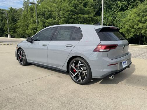 moonstone gray 2026 Volkswagen Golf GTI 2.0T SE DSG