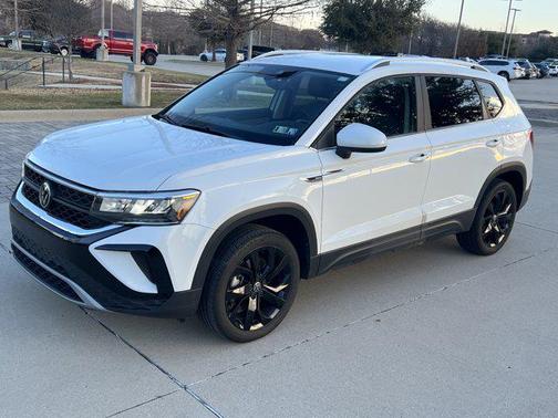 2023 Volkswagen Taos 1.5T SE