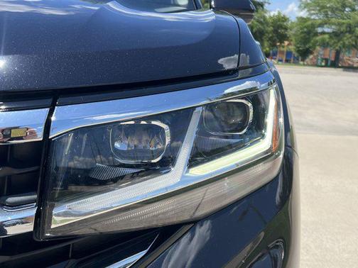 2022 Volkswagen Atlas 3.6L SE w/Technology