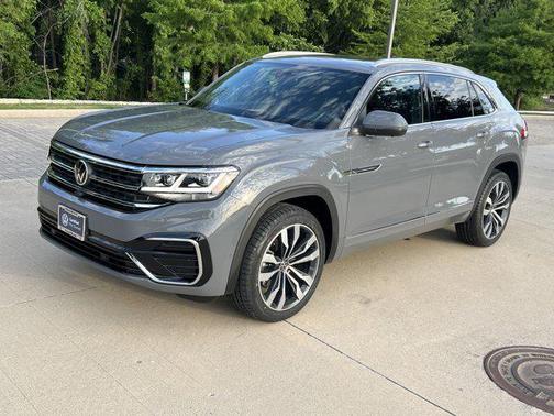 2022 Volkswagen Atlas Cross Sport 3.6L V6 SEL Premium R-Line