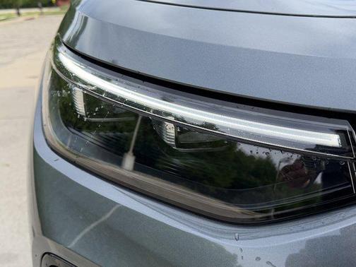 Platinum Gray Metallic 2026 Volkswagen Tiguan 2.0T SE R-Line Black