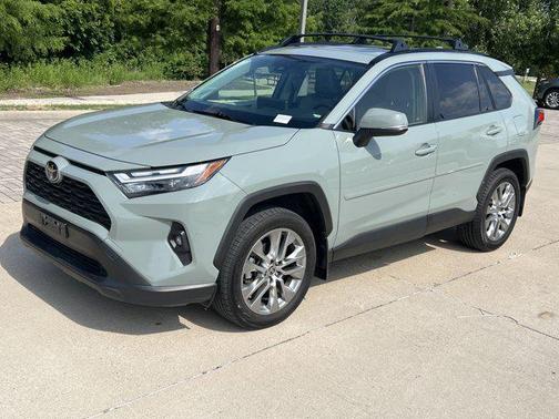 2023 Toyota RAV4 XLE Premium