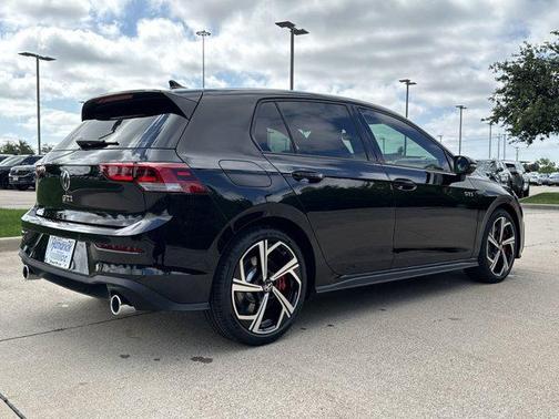 mythos black metallic 2026 Volkswagen Golf GTI 2.0T SE DSG