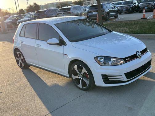 2017 Volkswagen Golf GTI 2.0T S 4-Door