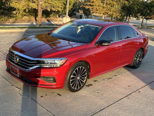 2022 Volkswagen Passat 2.0T Limited Edition