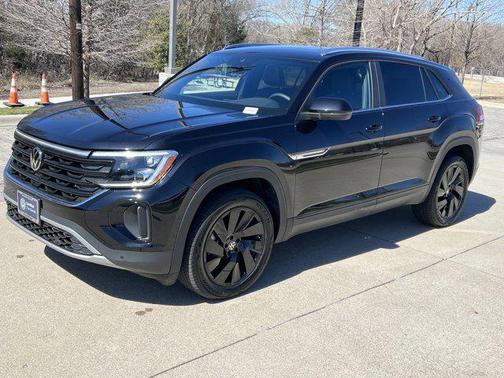 2024 Volkswagen Atlas Cross Sport 2.0T SE w/Technology 4MOTION