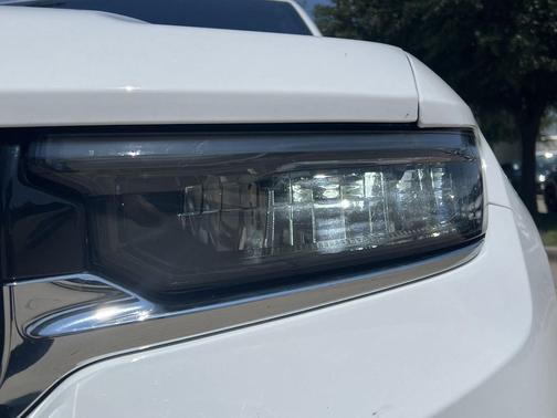 Bright White Clearcoat 2024 Jeep Grand Cherokee Limited