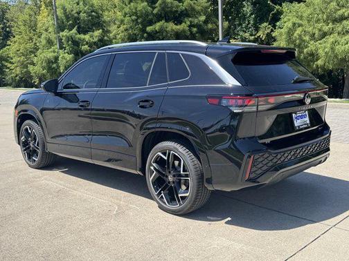 2026 Volkswagen Tiguan 2.0T SEL R-Line 4MOTION