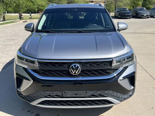 Pyrite Silver Metallic 2023 Volkswagen Taos 1.5T SE