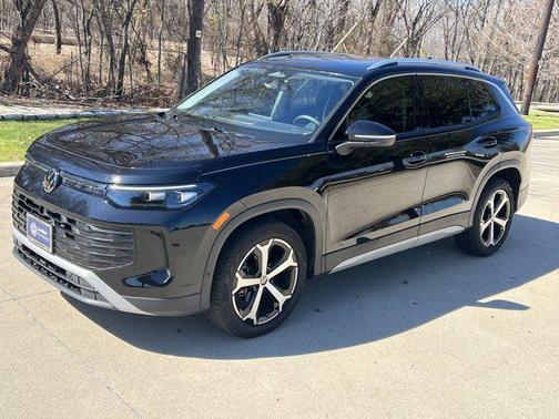 2025 Volkswagen Tiguan 2.0T SE