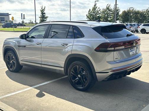 2026 Volkswagen Atlas Cross Sport 2.0T SEL