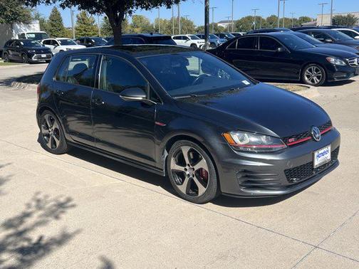 2017 Volkswagen Golf GTI 2.0T SE 4-Door