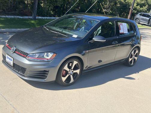2017 Volkswagen Golf GTI 2.0T SE 4-Door