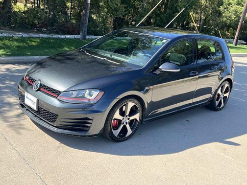 2017 Volkswagen Golf GTI 2.0T SE 4-Door