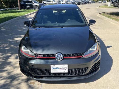 2017 Volkswagen Golf GTI 2.0T SE 4-Door