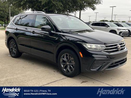 Deep Black Pearl 2023 Volkswagen Tiguan 2.0T SE