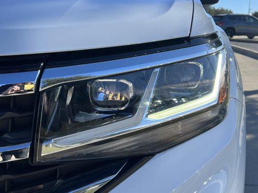 2023 Volkswagen Atlas 2.0T SE w/Technology