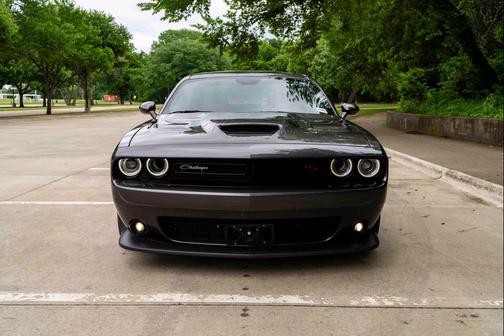 Granite Pearlcoat 2023 Dodge Challenger R/T Scat Pack