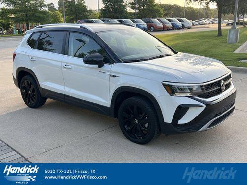2024 Volkswagen Taos 1.5T SE