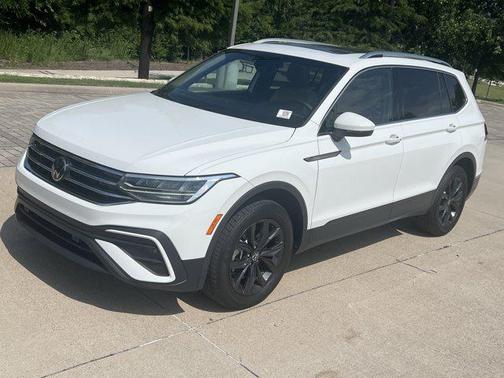 2024 Volkswagen Tiguan 2.0T SE 4MOTION