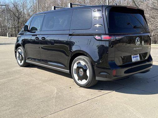 2025 Volkswagen ID. Buzz Pro S