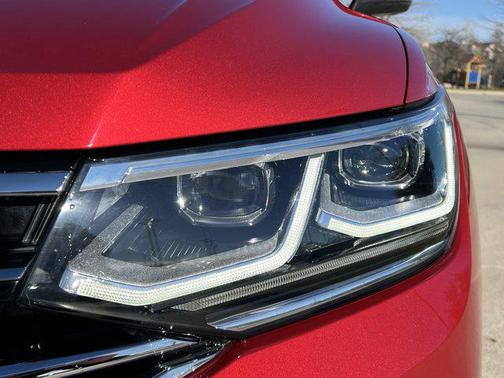 2024 Volkswagen Tiguan 2.0T SEL R-Line 4MOTION