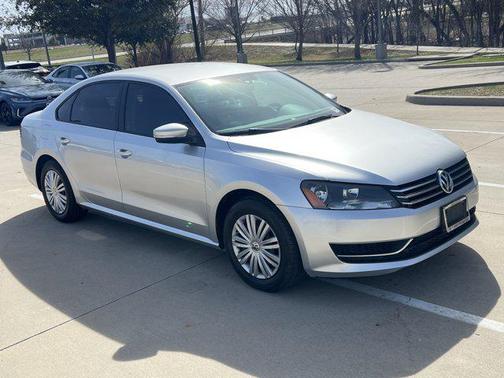 2014 Volkswagen Passat 1.8T S
