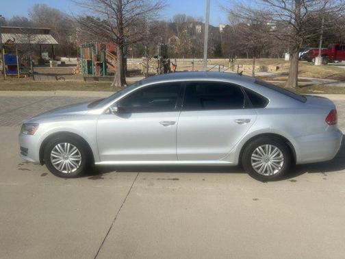 2014 Volkswagen Passat 1.8T S