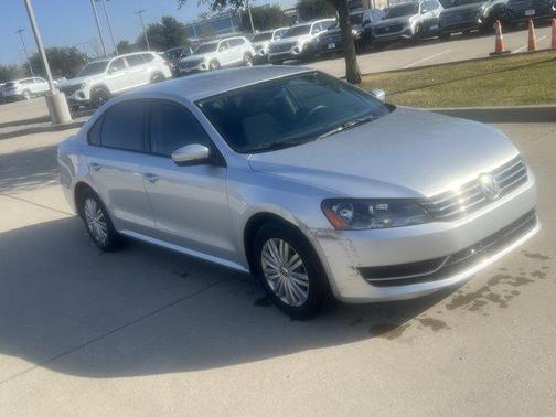2014 Volkswagen Passat 1.8T S