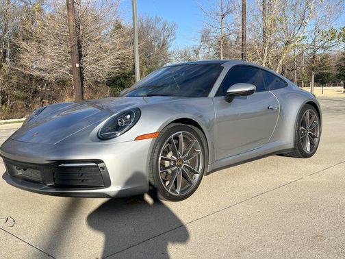 2022 Porsche 911 Carrera