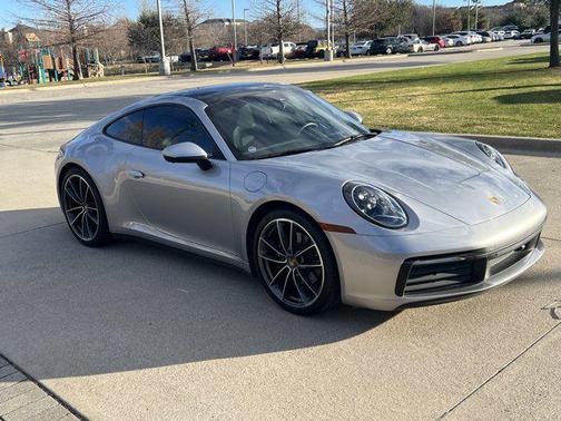 2022 Porsche 911 Carrera