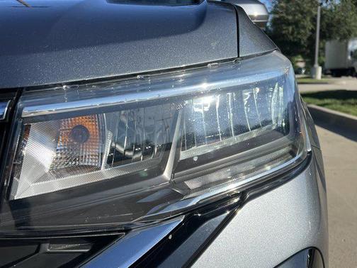 Platinum Gray Metallic 2022 Volkswagen Taos 1.5T SE